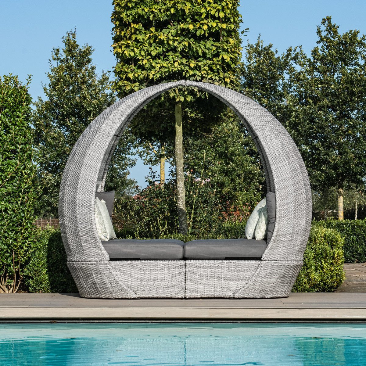 Z Ascot Rattan Daybed with Weatherproof Cushions - Image 5