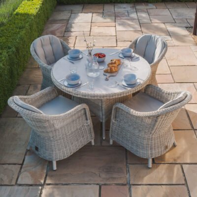 A Oxford Heritage 4 Seat Round Rattan Dining Set - Ceramic Glass